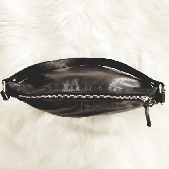 HOBO The Original Black Leather Shoulder Bag - Picture 3 of 8